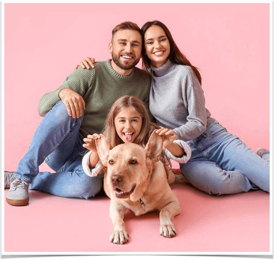 Familia con su perrro